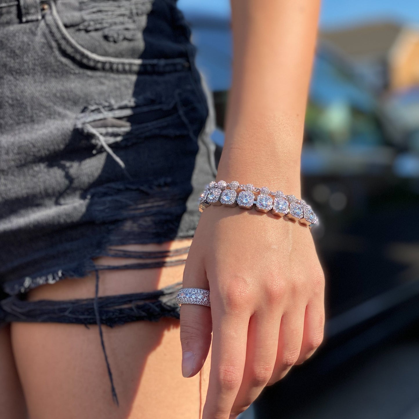 clustered tennis bracelet