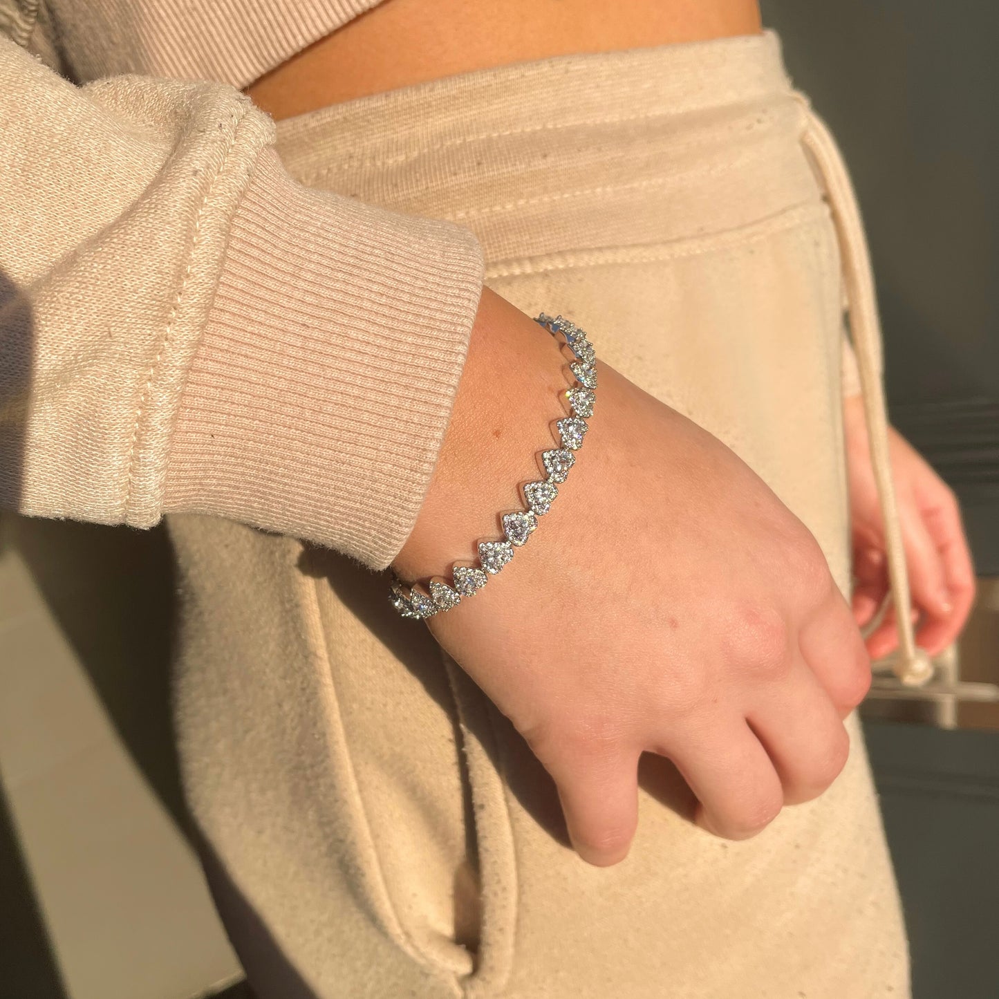 HEART BRACELET [WHITE GOLD]